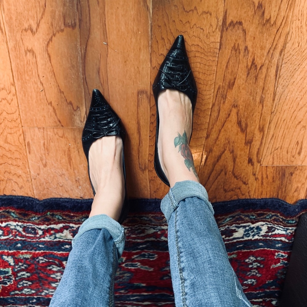 Manolo Blahnik - black Oxford style shoes!